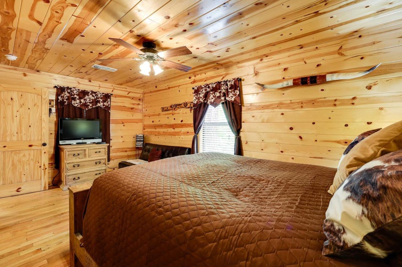 Broken Bow Rental Cabin With Hot Tub And Bar Exteriör bild