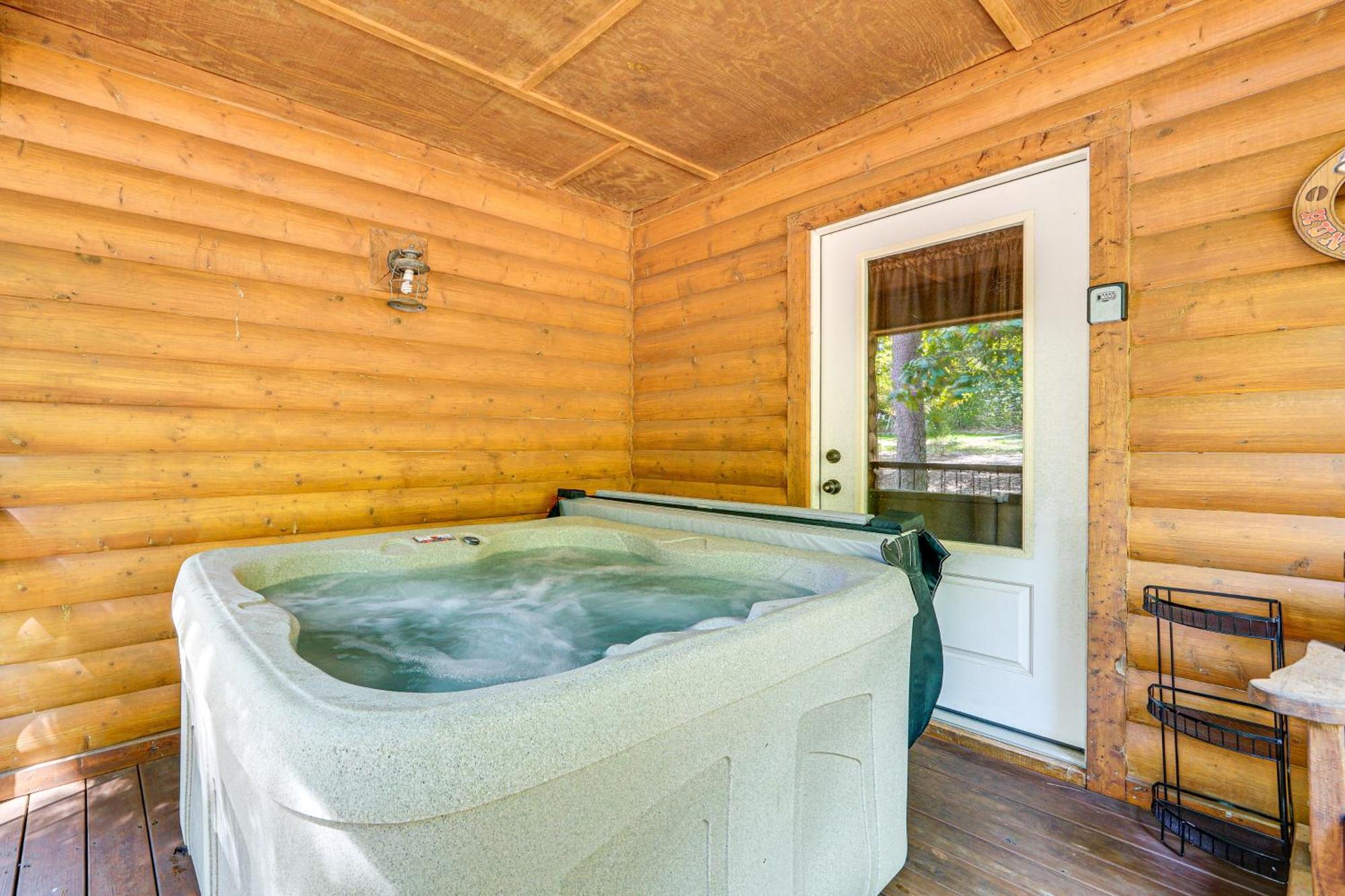 Broken Bow Rental Cabin With Hot Tub And Bar Exteriör bild