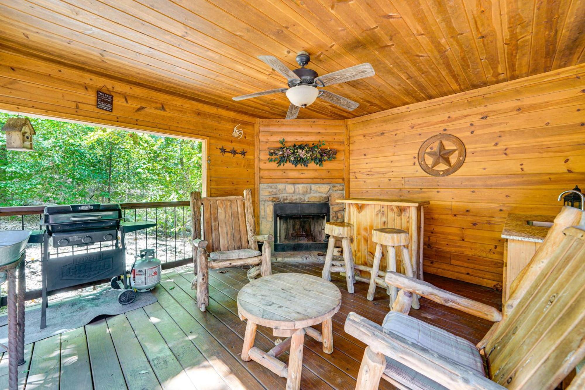 Broken Bow Rental Cabin With Hot Tub And Bar Exteriör bild