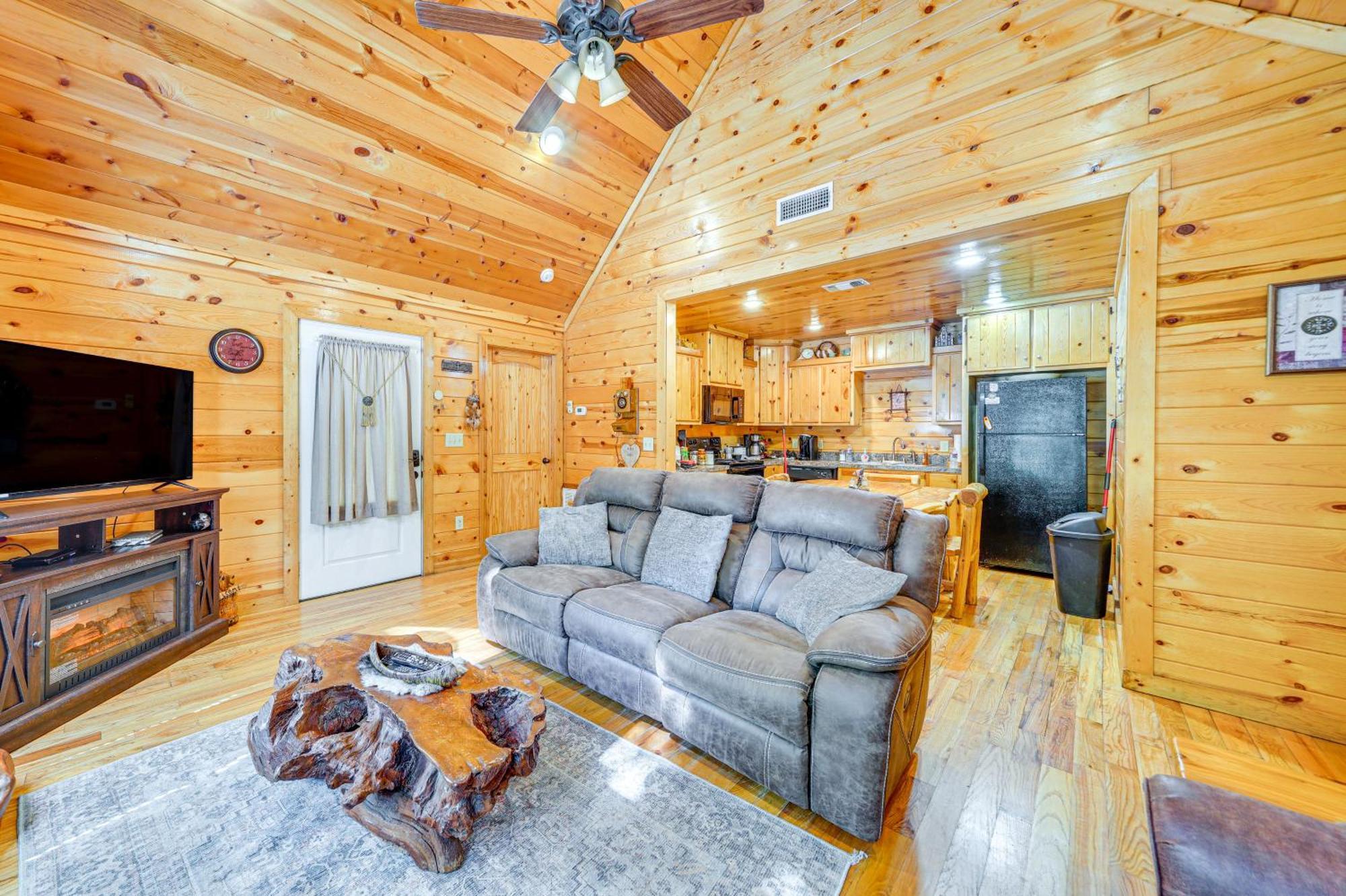 Broken Bow Rental Cabin With Hot Tub And Bar Exteriör bild